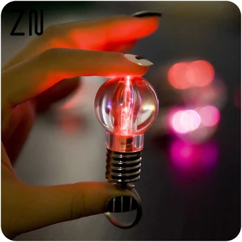 1pc Svijetle Kreativni Šarene LED Bljeskalice Mini-Lampe Baklja Privjesak Božićni Slatka Privjesak Privjesak Bistra Lampa Nakit 1