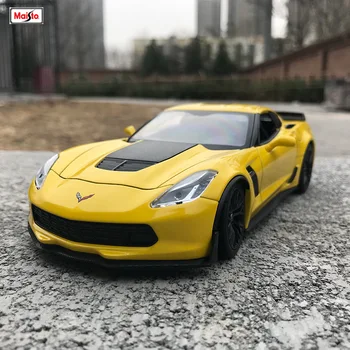 Maisto 1:24 2017 Corvette Mišić Kar Roadster simulacija legure model automobila simulacija automobil ukras poklon zbirka igračaka